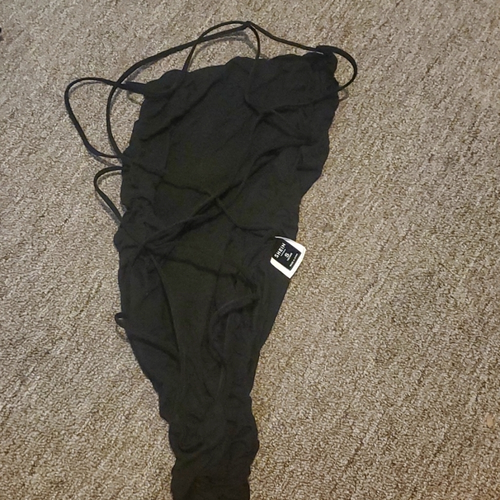 SIZE small, Black, Staps in back